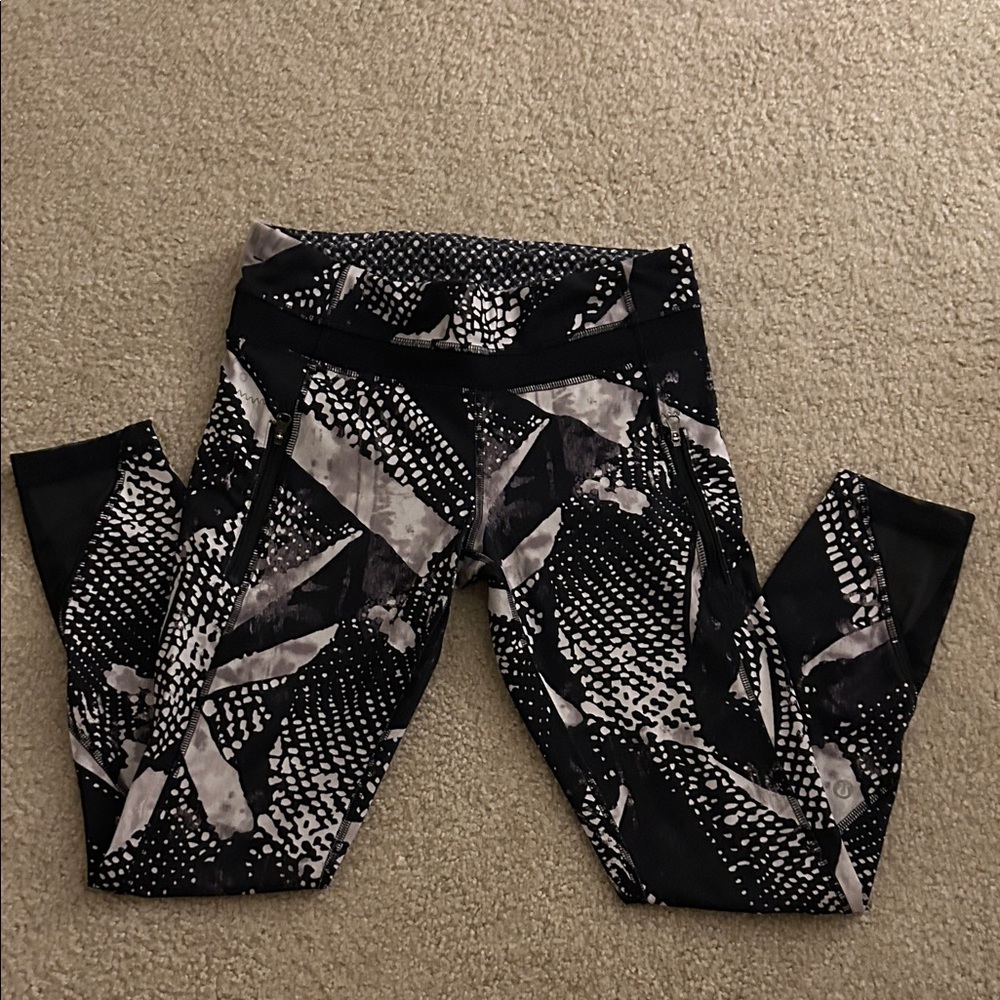 Lululemon Run Inspire Tight Sz 6 VINTAGE